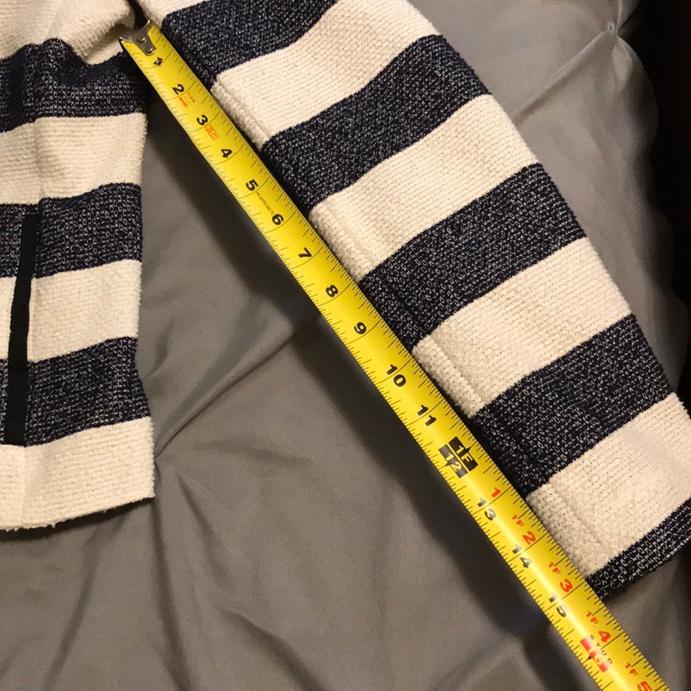 Gap Striped Jacket - image 7